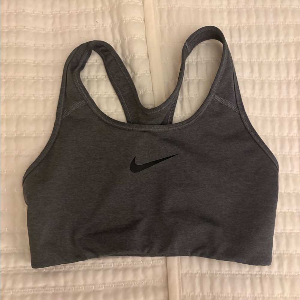 Nike sports bra (S)